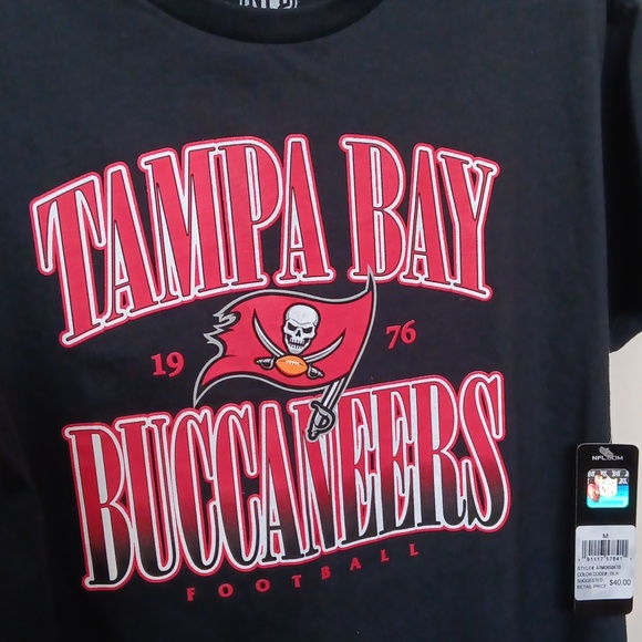 NFL Tampa Bay Buccaneers Licensed TShirt - Picture 2 of 5